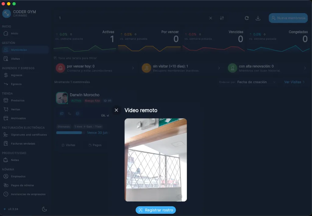 Feed de video remoto y botón de registro de rostro